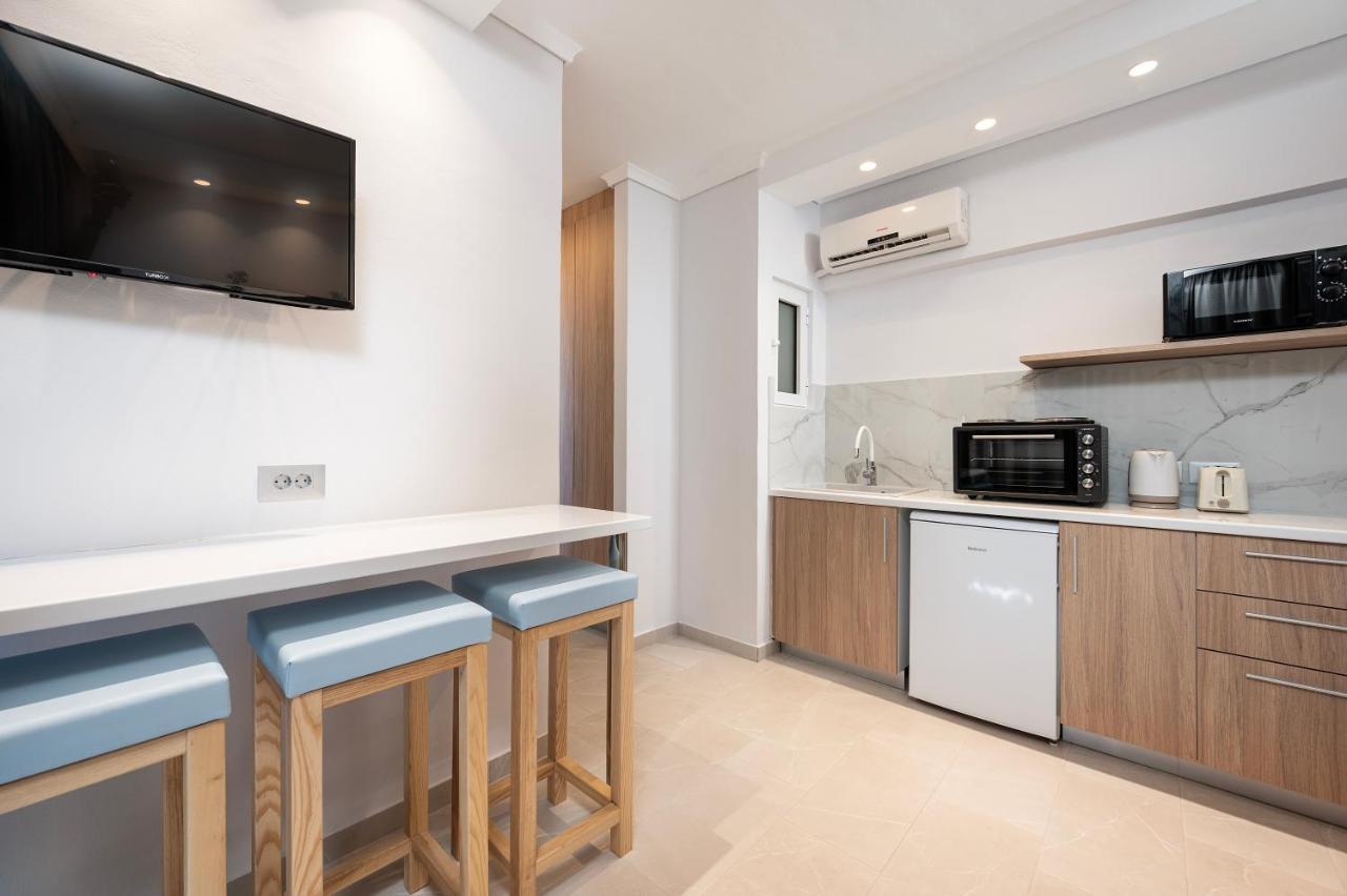 Poseidon Deluxe Apartments คอสทาวน์ ภายนอก รูปภาพ