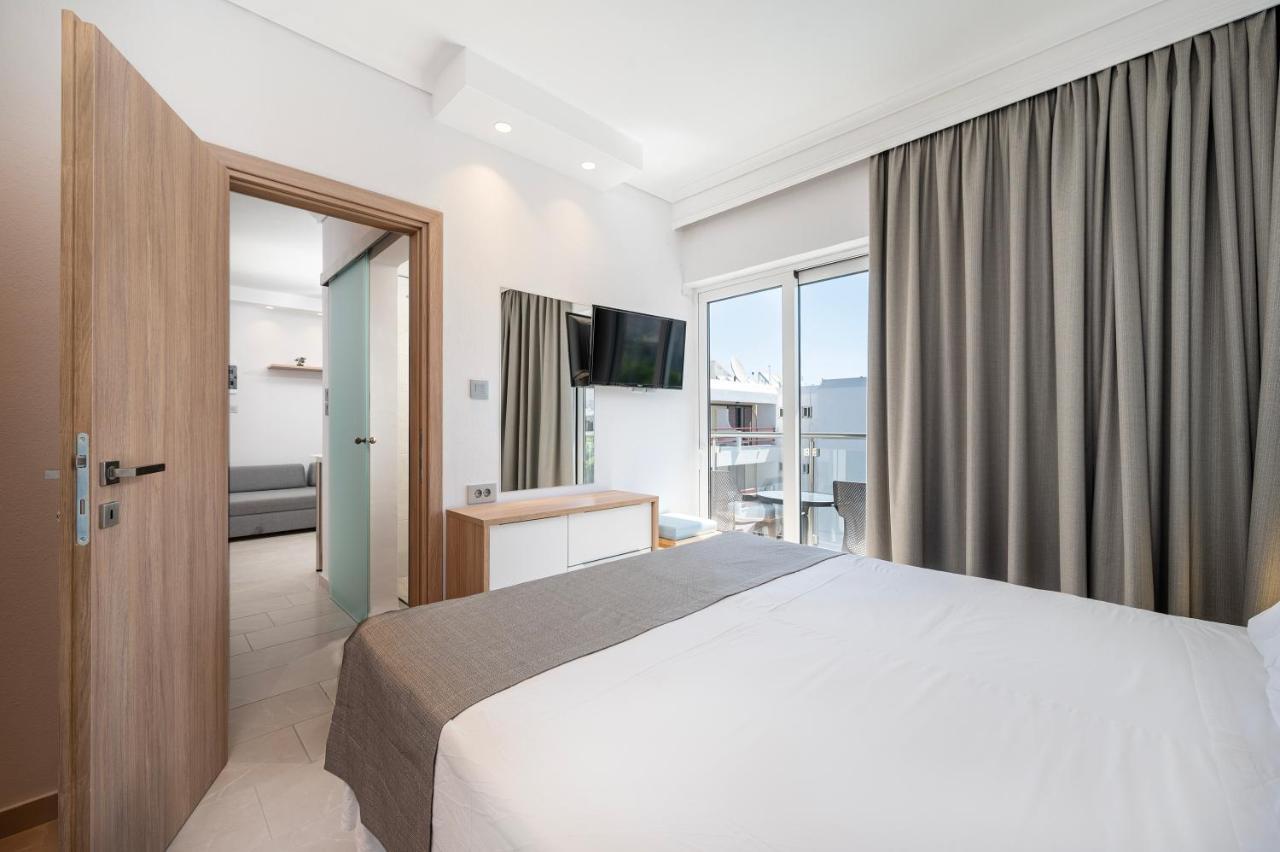 Poseidon Deluxe Apartments คอสทาวน์ ภายนอก รูปภาพ