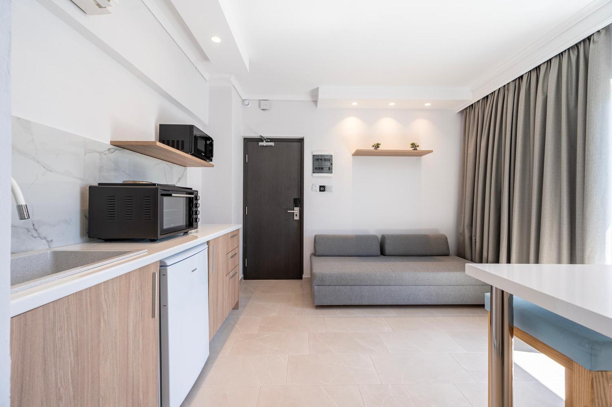 Poseidon Deluxe Apartments คอสทาวน์ ภายนอก รูปภาพ