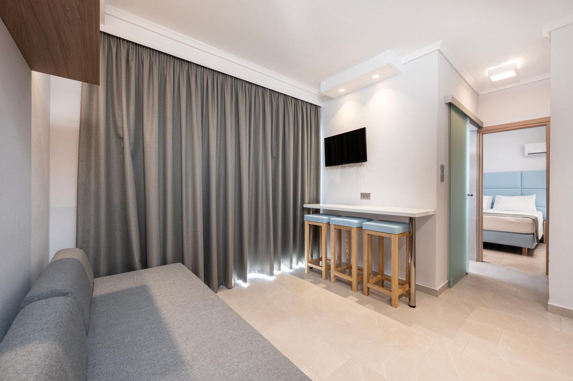 Poseidon Deluxe Apartments คอสทาวน์ ภายนอก รูปภาพ